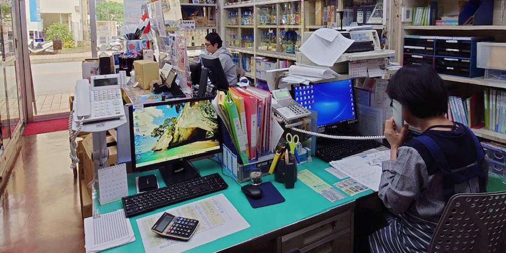 有限会社　喜屋武商店【酒類ルート配送スタッフ（那覇市前島）【週休2日／時間相談可／無料駐車場有】】の求人募集画像