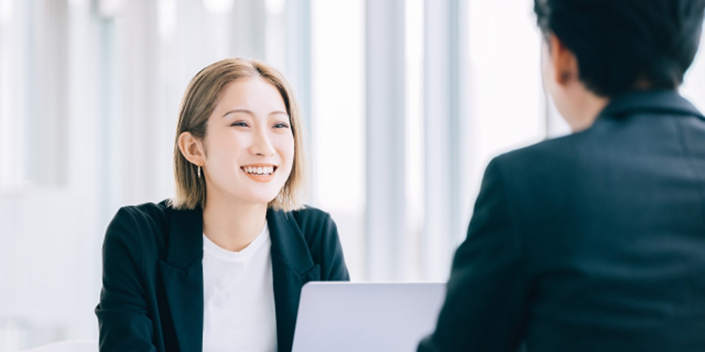 株式会社スカラサービス 那覇久茂地オフィス【健康・美容商品の注文受付業務（短期・長期）（那覇市久茂地）【時給1,300～1,600円／交通費支給】】の求人募集画像