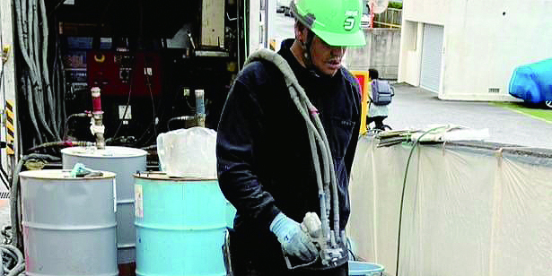 きな防水工業【ウレタン吹付スタッフ(那覇市繁多川)【正社員登用有／未経験歓迎／週休2日～】】の求人募集画像