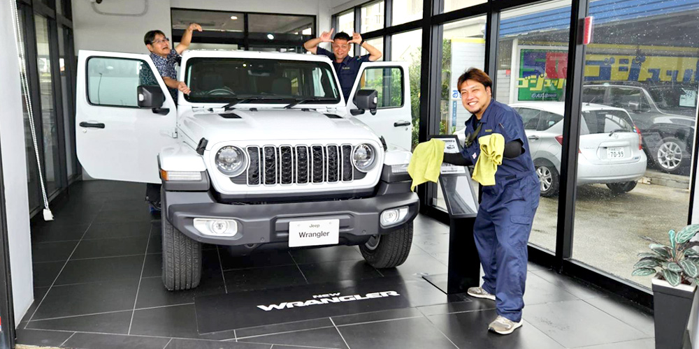 丸貴株式会社【輸入車専門店の営業スタッフ(浦添市)【昇給・賞与有／交通費支給】】の求人募集画像