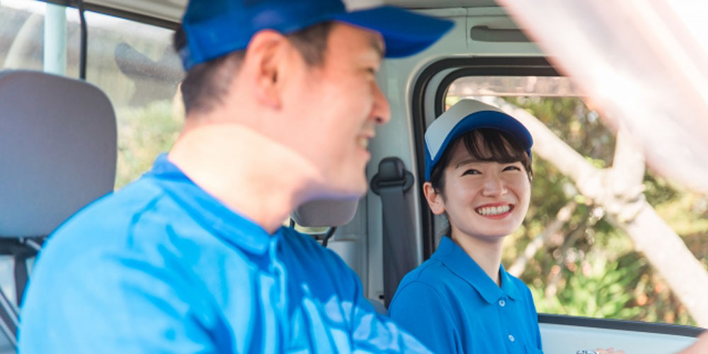 有限会社 森屋衛生【ゴミ収集運搬スタッフ(中部エリア)【勤務時間相談可／資格を活かせる／午後の時間は自由♪／月給23万円～】】の求人募集画像