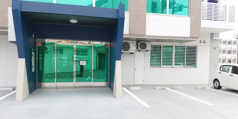 MTS Japan 株式会社【英語、IT知識が活かせるサービスデスク（シフト対応）（那覇市樋川）【無料駐車場有／通勤手当／年間休日123日】】の求人募集画像