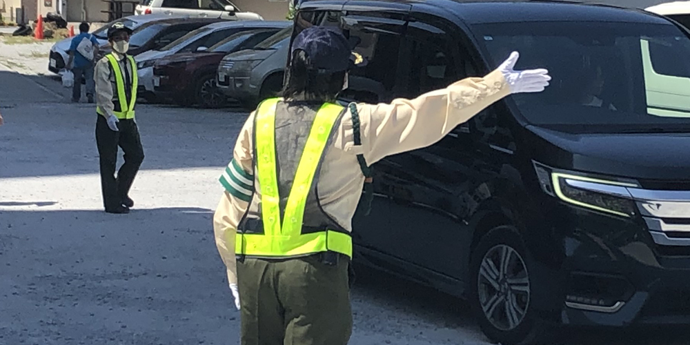 有限会社 九州中央警備保障 沖縄営業所【男・女交通誘導警備スタッフ(日勤・有資格者)【週払いOK/制服・空調服貸与】】の求人募集画像