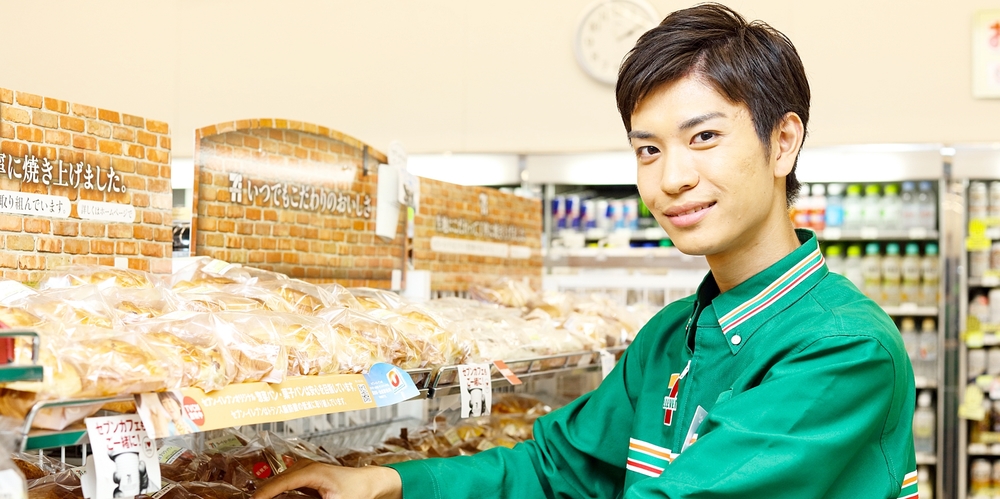 セブンイレブン 西原我謝店・与那原町与那原店【コンビニスタッフ(深夜勤)(与那原町)【未経験OK/昇給有/WワークOK】】の求人募集画像