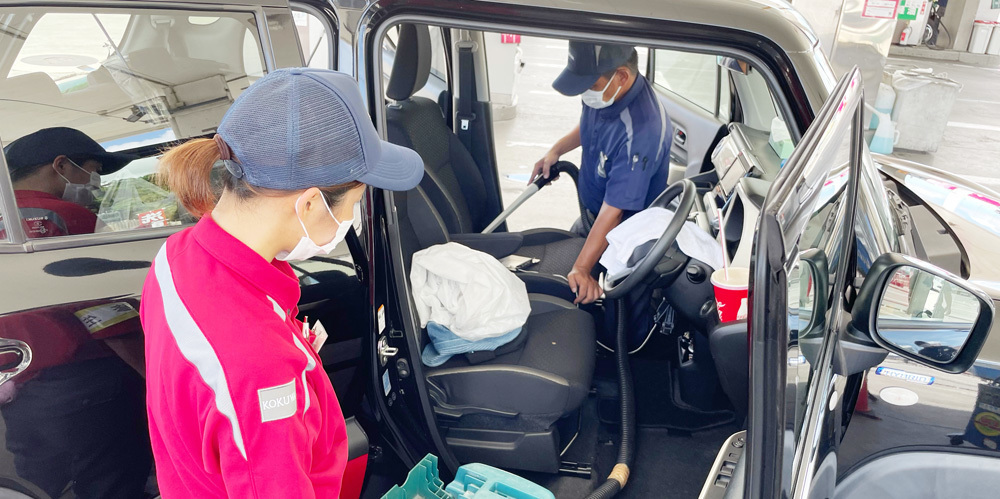 コクワ流通サービスカンパニー　コクワエナジー（ザ・テラスホテルズ株式会社）【ガソリンスタンドスタッフ（浦添市・宜野座村）【未経験・無資格OK／日曜日定休／無料駐車場有】】の求人募集画像