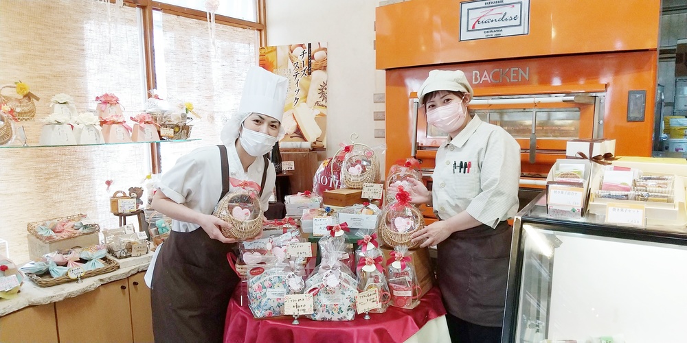 Friandise（フリアンディーズ）【ケーキ販売スタッフ／遅番（那覇市前島）【未経験歓迎／週休3～4日／社員登用制度有】】の求人募集画像