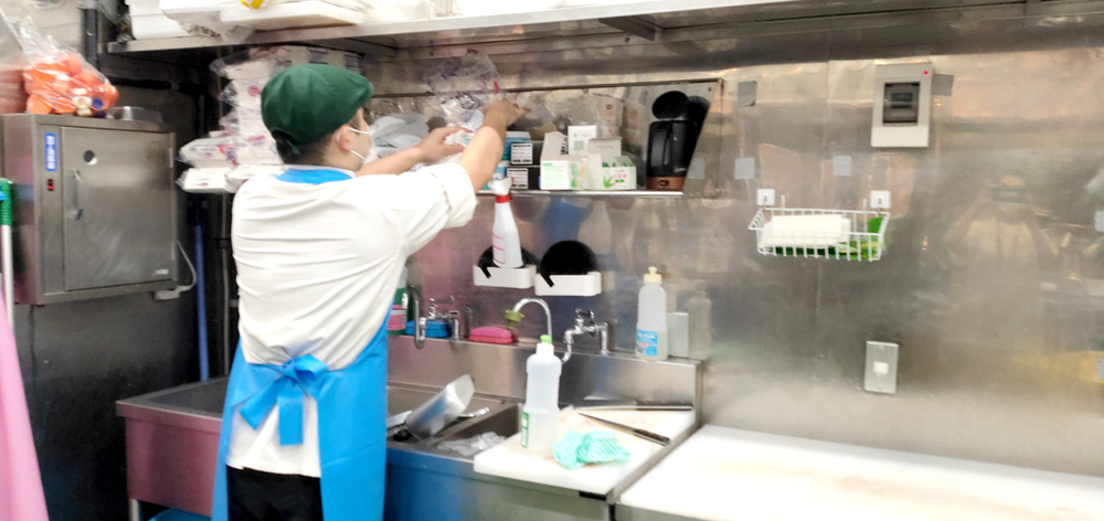 株式会社エムツー【精肉加工・販売スタッフ（フルパート）（リウボウ豊崎店）【週休2～3日／無料駐車場有／社割有】】の求人募集画像