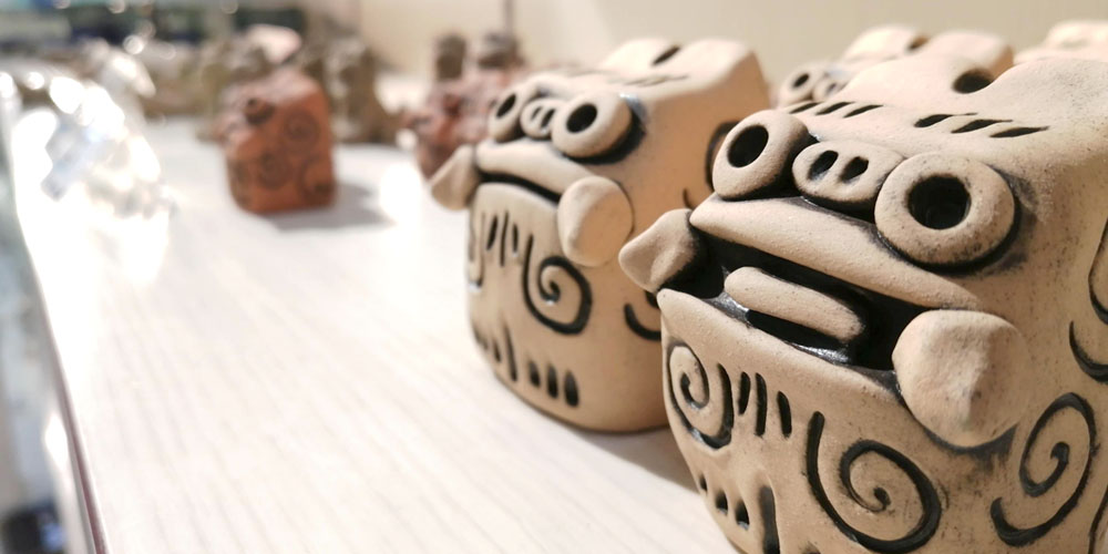 琉球民芸センター【国際通りのお土産品販売スタッフ／くもじ店（那覇市久茂地）【未経験OK／無料駐車場有／賞与年2回】】の求人募集画像