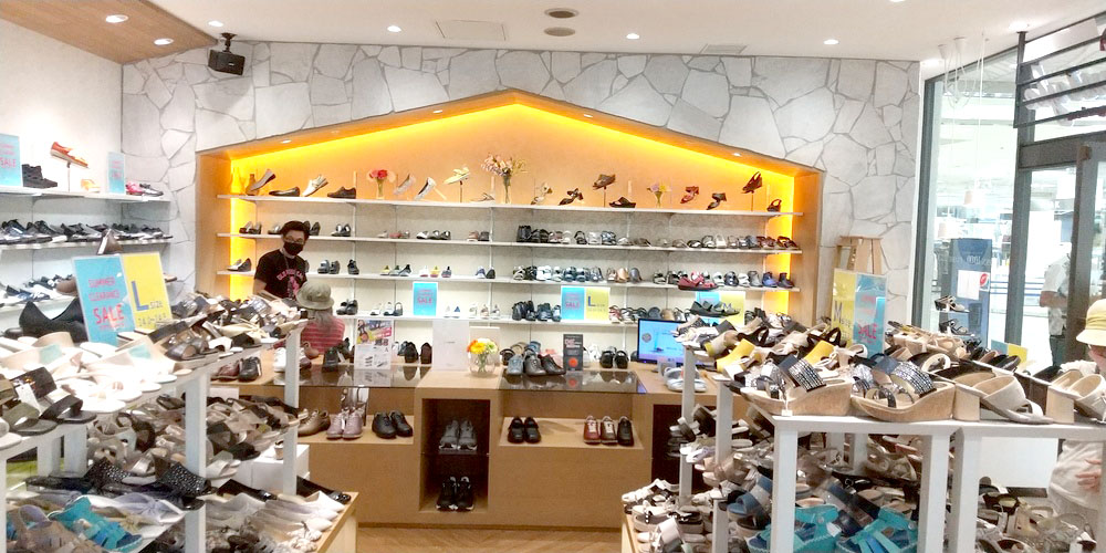 沖縄月星 株式会社【靴の販売スタッフ（那覇市首里）【未経験OK／週2～3日休み】】の求人募集画像