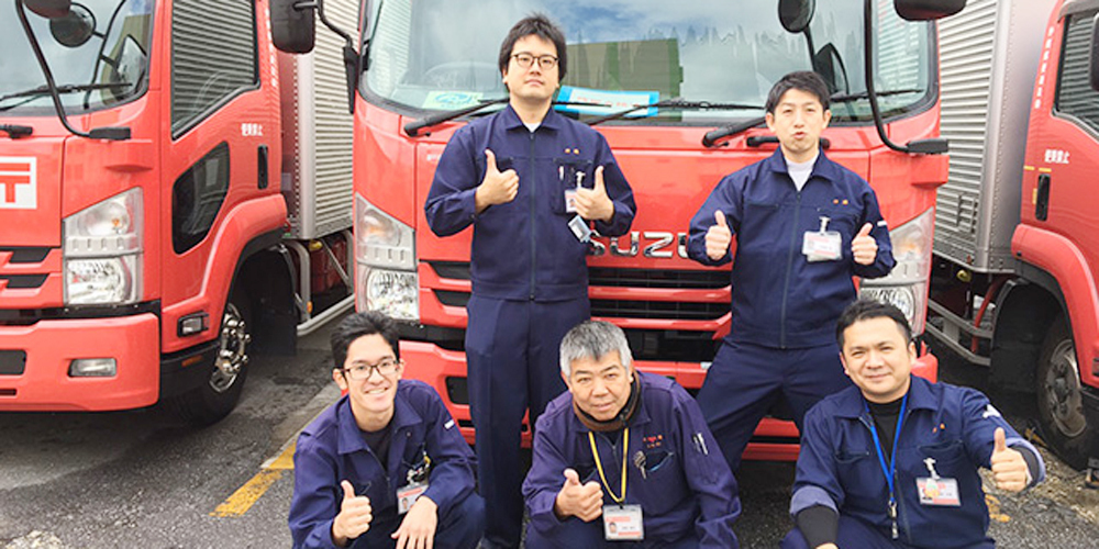 沖縄郵便逓送株式会社【郵便物のルート配送／4t（那覇市壺川）【未経験OK／交通費有／社員登用有】】の求人募集画像