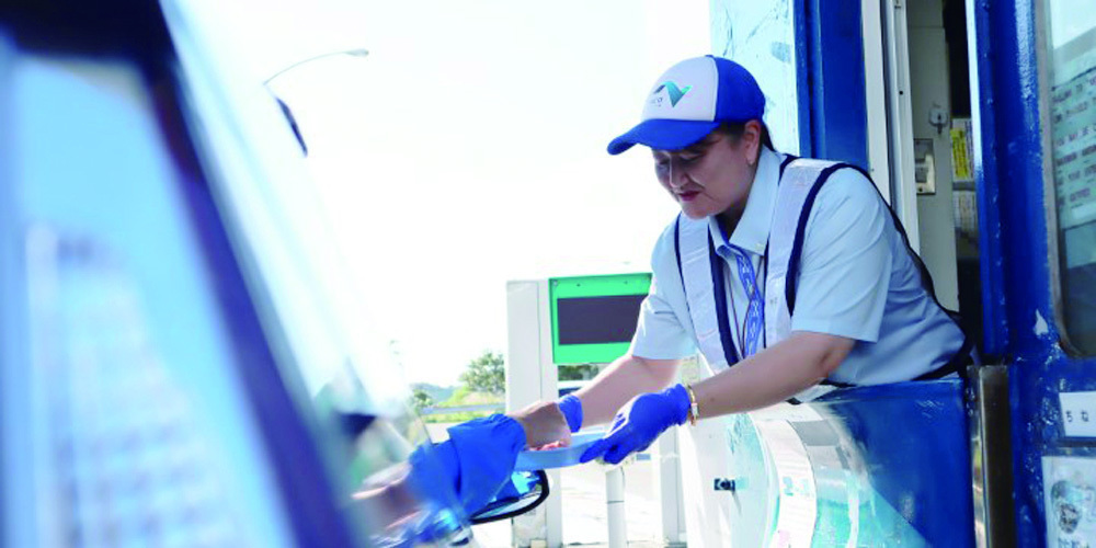 西日本高速道路総合サービス沖縄株式会社【高速道路料金所収受スタッフ(那覇～許田、西原JCT)【社保完備／報奨金制度有／社員転換制度有】】の求人募集画像