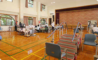 医療法人 天仁会 パークヒル天久【正看護師（入所）（那覇市天久）【年間休日120日／週休2日／賞与年2回】】の求人募集画像