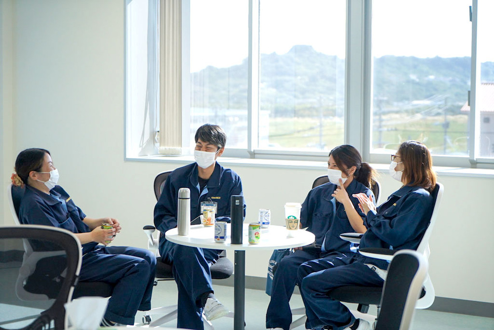 株式会社ADO（エーディーオー）【医療分野、環境分析分野、半導体分野で使用されるバルブの生産（うるま市）【土日祝休み／正社員登用制度あり／未経験OK】】の求人募集画像