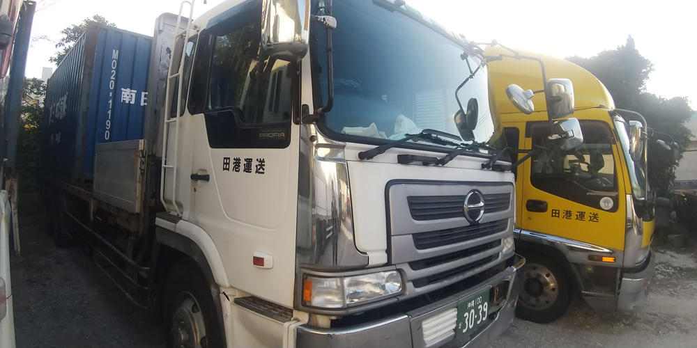 株式会社 田港運送【倉庫作業・ルート配送ドライバー（那覇市天久）【残業ほぼなし／資格支援あり／無料駐車場】】の求人募集画像