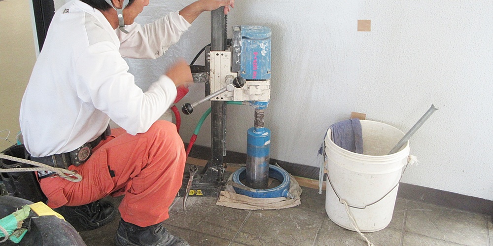 有限会社　与儀技建【建設現場の作業スタッフ（宜野湾市）【未経験者歓迎／ワークライフバランス／作業着支給】】の求人募集画像