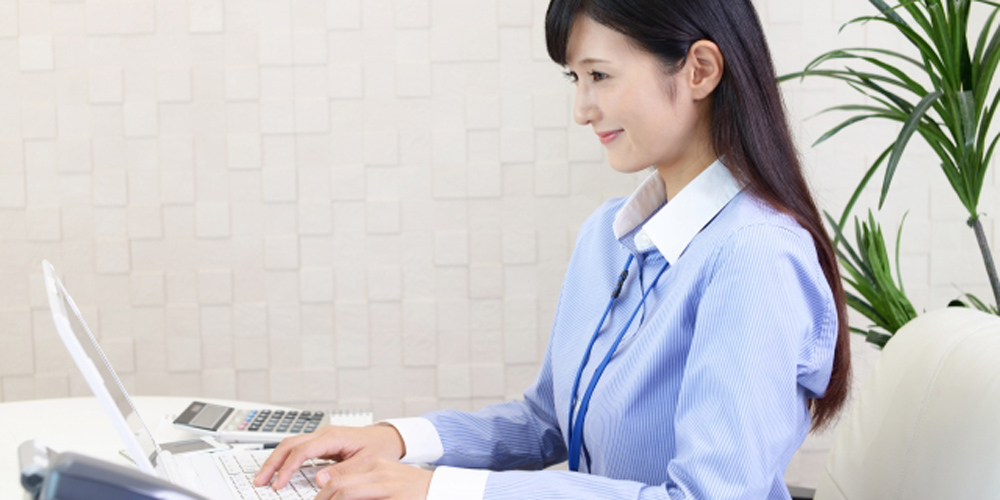 有限会社 クラウン警備保障【一般事務（西原町）【土日祝休み／4h～OK／昇給あり】】の求人募集画像