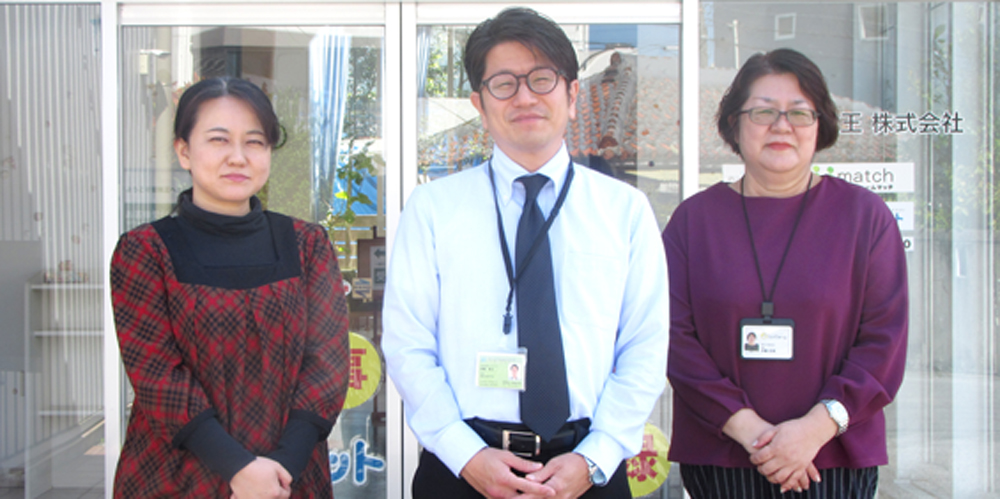 ジェイウォーム ジョブット【建築資材の配送ドライバー［職業紹介］（中城村）【未経験歓迎／昇給・賞与有／年間休日125日以上】】の求人募集画像