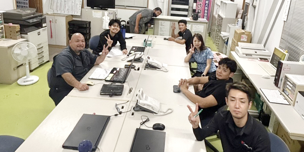 共和ペイント　株式会社【配送スタッフ（浦添市）【土日祝休み／賞与年3回／家族手当有】】の求人募集画像