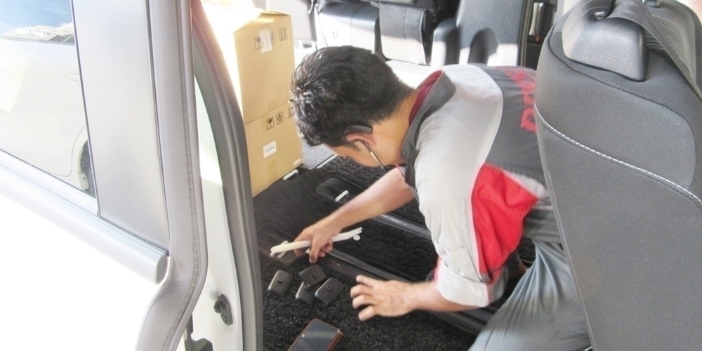 株式会社アニヤデンキ【男女メカニック／車の電装・整備（那覇市泊・豊見城市翁長）【未経験歓迎／昇給年1回・賞与有／新店舗OPEN】】の求人募集画像