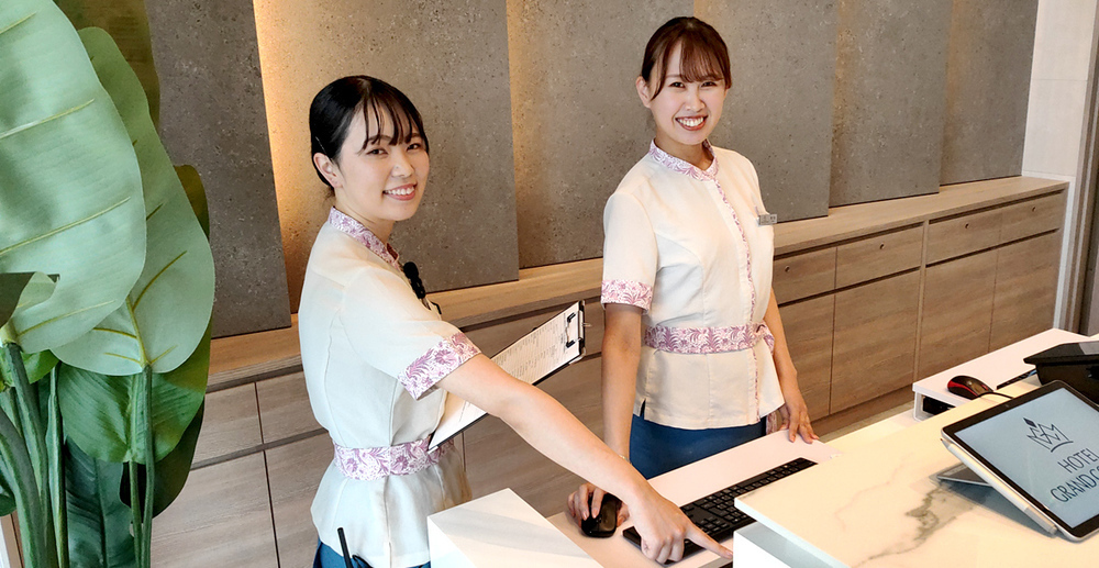 ホテルグランコンソルト那覇【ホテルラウンジスタッフ（那覇市松尾）【短時間5ｈ／週休2～4日／交通費支給】】の求人募集画像