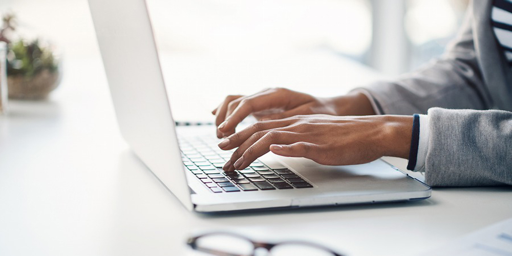 株式会社 サンライズ【フルリモートワークの介護支援専門員／ケアマネジャー・在宅勤務（実務未経験）【年間休日173日／有資格者なら未経験OK／週4日勤務】】の求人募集画像