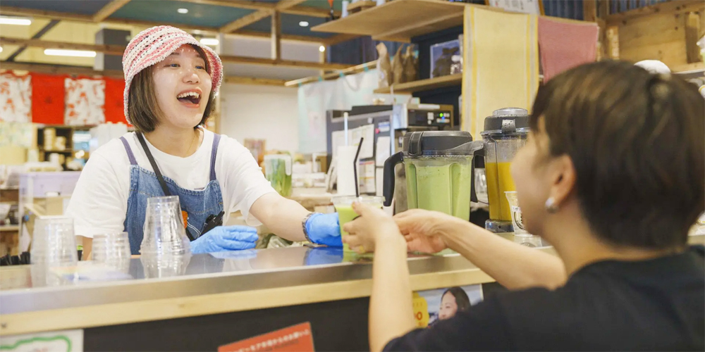 有限会社　ハッピーモア【キッチンスタッフ（宜野湾市大山）【未経験者歓迎／主婦（夫）歓迎／ワークライフバランス重視】】の求人募集画像