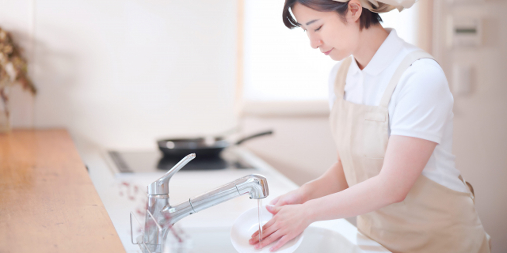 春日観光ホテル【個人宅のお手伝いさん（うるま市）【週休2日／午前中のみ／資格不問】】の求人募集画像